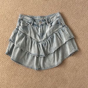 American Eagle ruffle denim mini skirt size 6